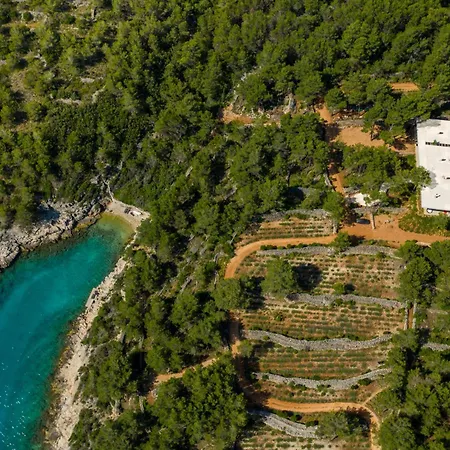 Villa Nid Cache